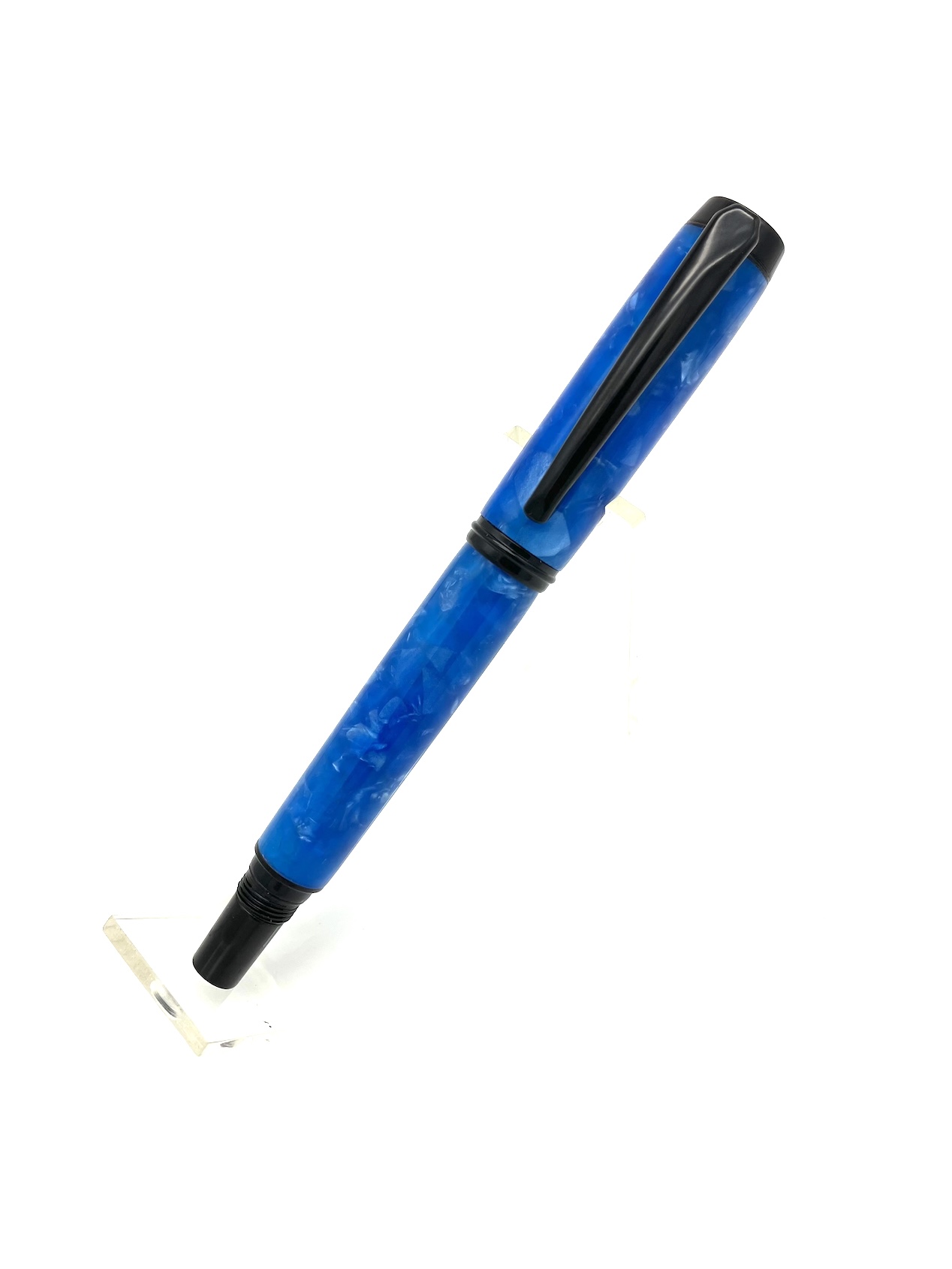Blue Fractured Ice Fountain Pen 1